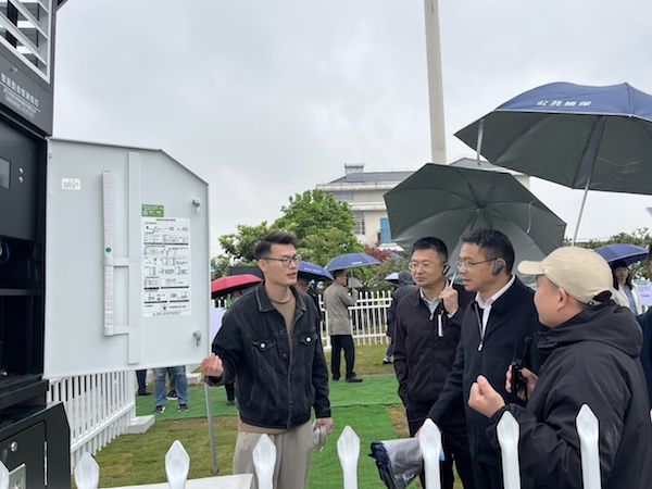 1712740845861628.jpg 2.jpg