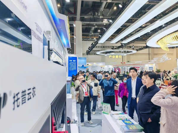 1732614577934354.jpg 邵峰.jpg